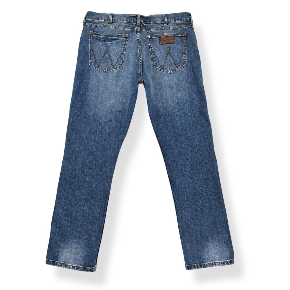 Wrangler Jeans Men 38x32 (ACTUAL 38x31) Blue Retro Slim Straight Denim Stretch